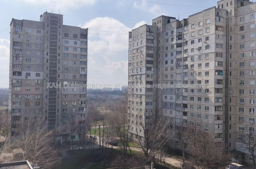 Продам квартиру, Большая Кольцевая ул. , 138 , 2  ком., 45.30 м², капитальный ремонт 