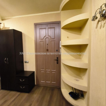 Продам квартиру, Большая Кольцевая ул. , 138 , 2  ком., 45.30 м², капитальный ремонт 