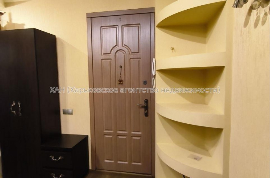 Продам квартиру, Большая Кольцевая ул. , 138 , 2  ком., 45.30 м², капитальный ремонт 