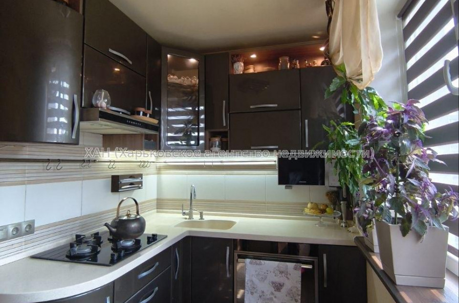 Продам квартиру, Большая Кольцевая ул. , 138 , 2  ком., 45.30 м², капитальный ремонт 