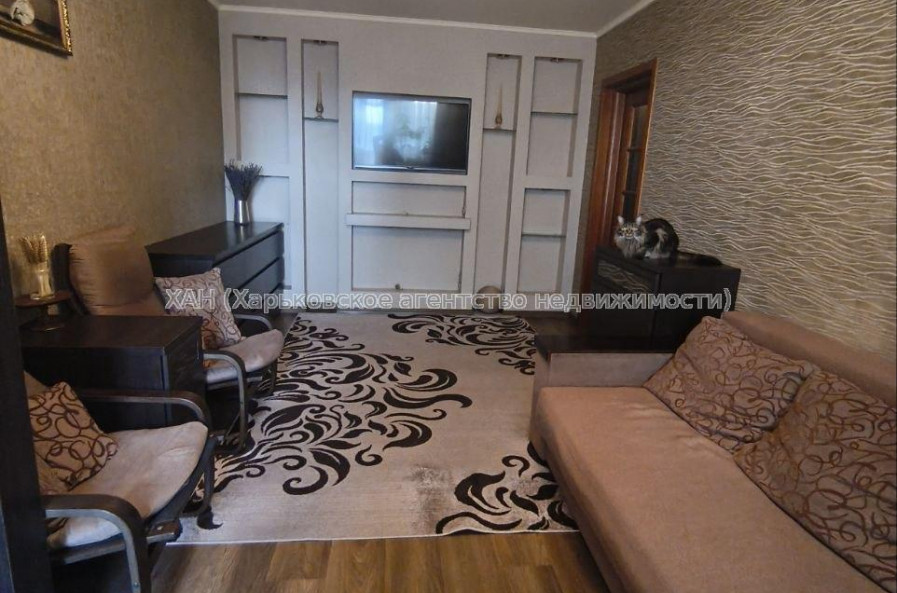 Продам квартиру, Большая Кольцевая ул. , 138 , 2  ком., 45.30 м², капитальный ремонт 