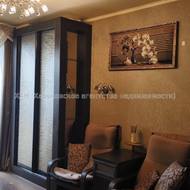 Продам квартиру, Большая Кольцевая ул. , 138 , 2  ком., 45.30 м², капитальный ремонт 