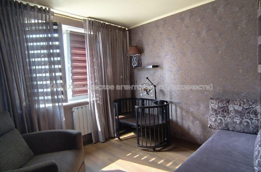 Продам квартиру, Большая Кольцевая ул. , 138 , 2  ком., 45.30 м², капитальный ремонт 