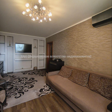 Продам квартиру, Большая Кольцевая ул. , 138 , 2  ком., 45.30 м², капитальный ремонт 