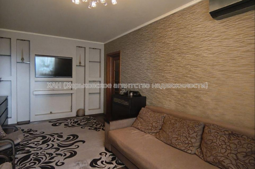 Продам квартиру, Большая Кольцевая ул. , 138 , 2  ком., 45.30 м², капитальный ремонт 