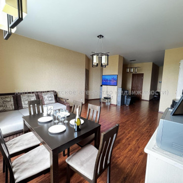 Продам квартиру, Науки просп. , 3  ком., 102 м², евроремонт 