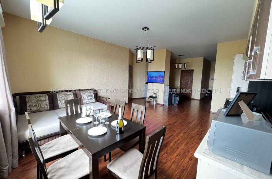 Продам квартиру, Науки просп. , 3  ком., 102 м², евроремонт 