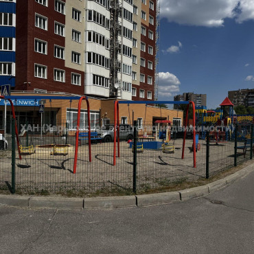 Продам квартиру, Науки просп. , 3  ком., 102 м², евроремонт 