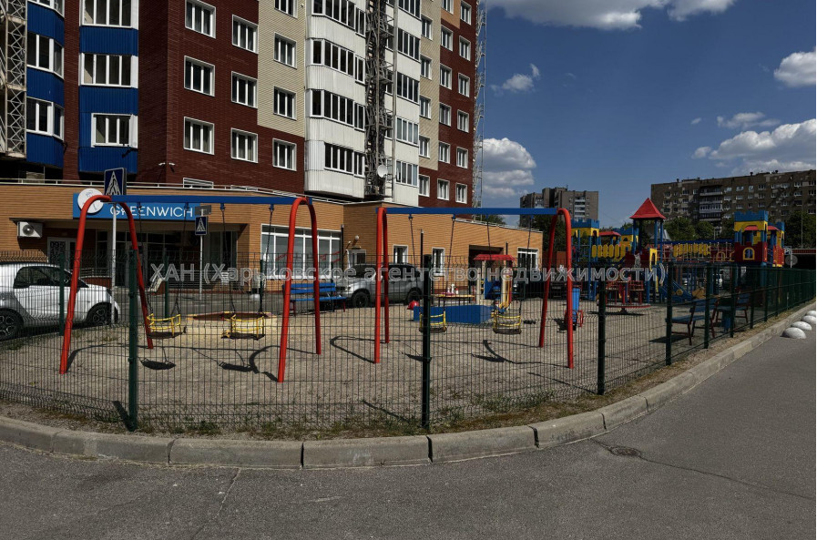 Продам квартиру, Науки просп. , 3  ком., 102 м², евроремонт 