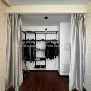 Продам квартиру, Науки просп. , 3  ком., 102 м², евроремонт 