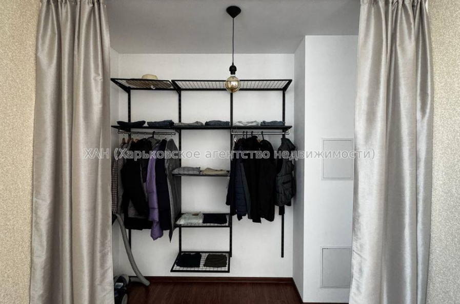 Продам квартиру, Науки просп. , 3  ком., 102 м², евроремонт 