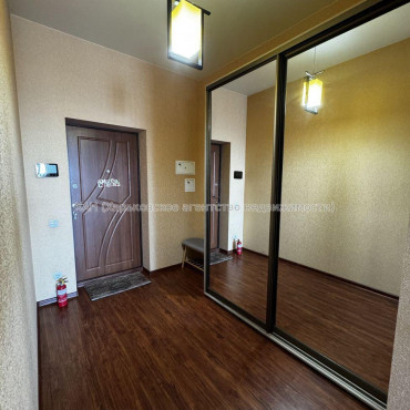 Продам квартиру, Науки просп. , 3  ком., 102 м², евроремонт 
