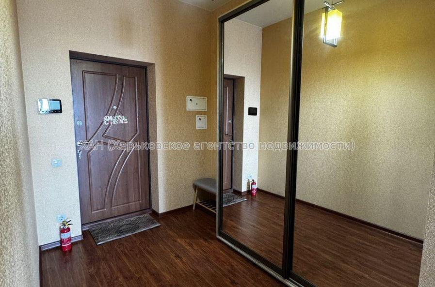 Продам квартиру, Науки просп. , 3  ком., 102 м², евроремонт 