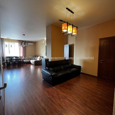 Продам квартиру, Науки просп. , 3  ком., 102 м², евроремонт 