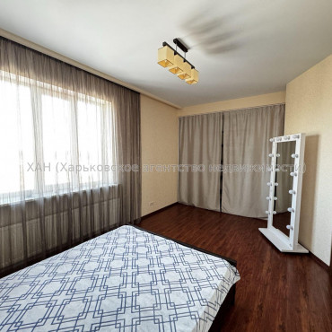 Продам квартиру, Науки просп. , 3  ком., 102 м², евроремонт 