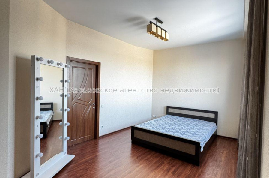 Продам квартиру, Науки просп. , 3  ком., 102 м², евроремонт 