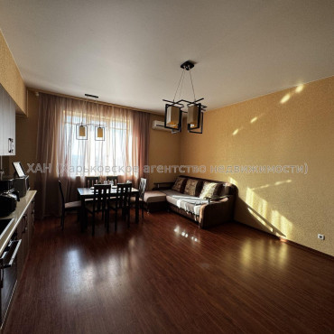 Продам квартиру, Науки просп. , 3  ком., 102 м², евроремонт 