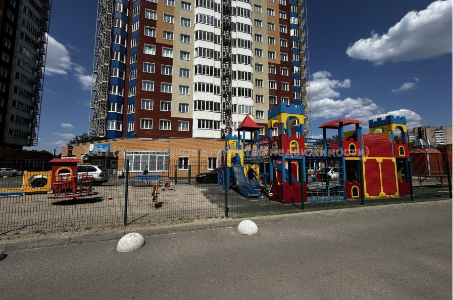 Продам квартиру, Науки просп. , 3  ком., 102 м², евроремонт 