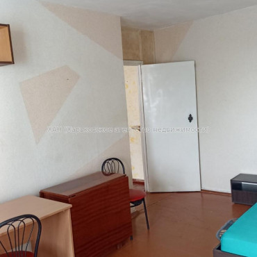 Продам квартиру, Чередниченковский пер. , 1 кім., 33 м², советский ремонт 