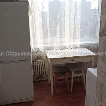 Продам квартиру, Чередниченковский пер. , 1 кім., 33 м², советский ремонт 