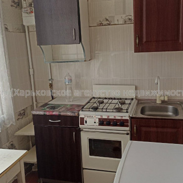 Продам квартиру, Чередниченковский пер. , 1 кім., 33 м², советский ремонт 