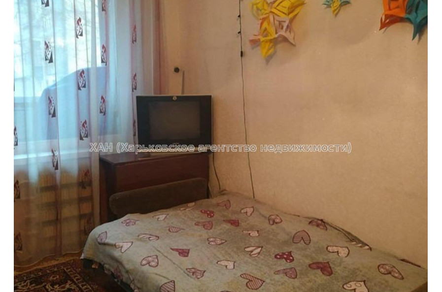 Продам квартиру, Непокоренных ул. , 1 кім., 33 м², советский ремонт 