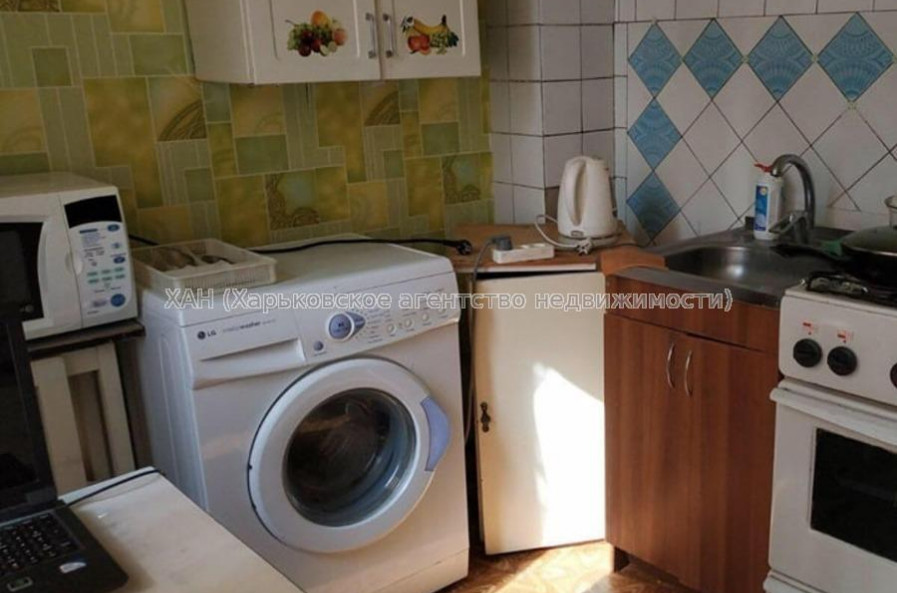 Продам квартиру, Непокоренных ул. , 1 кім., 33 м², советский ремонт 