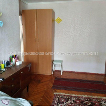 Продам квартиру, Непокоренных ул. , 1 кім., 33 м², советский ремонт 