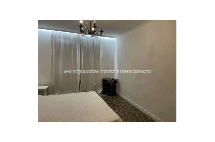 Продам квартиру, Героев Харькова просп. , 5 кім., 202 м², советский ремонт 