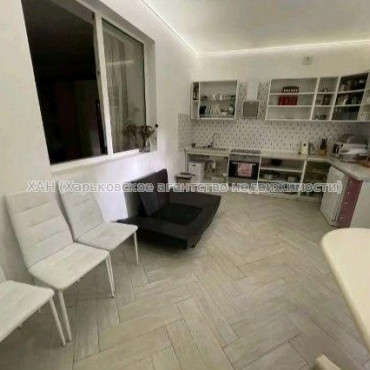 Продам квартиру, Героев Харькова просп. , 5 кім., 202 м², советский ремонт 