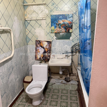 Продам квартиру, Полтавский Шлях ул. , 188/11 , 1  ком., 36.50 м², советский ремонт 