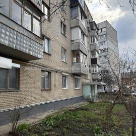 Продам квартиру, Полтавский Шлях ул. , 188/11 , 1  ком., 36.50 м², советский ремонт
