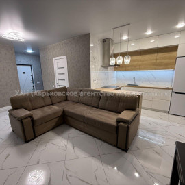 Продам квартиру, Зерновая ул. , 1 кім., 48 м², евроремонт