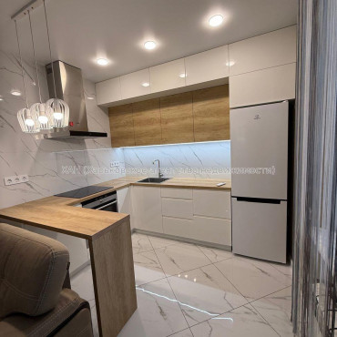 Продам квартиру, Зерновая ул. , 1 кім., 48 м², евроремонт 