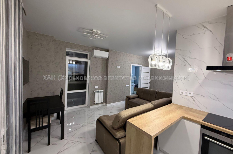 Продам квартиру, Зерновая ул. , 1 кім., 48 м², евроремонт 