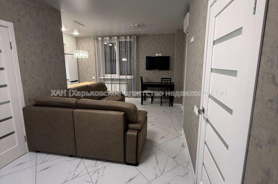 Продам квартиру, Зерновая ул. , 1 кім., 48 м², евроремонт 