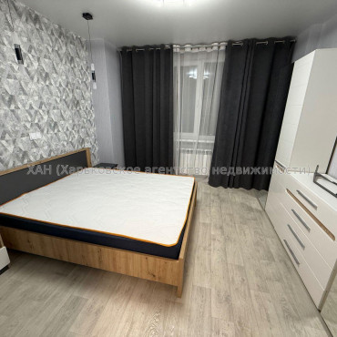 Продам квартиру, Зерновая ул. , 1 кім., 48 м², евроремонт 