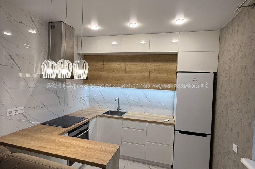 Продам квартиру, Зерновая ул. , 1 кім., 48 м², евроремонт 