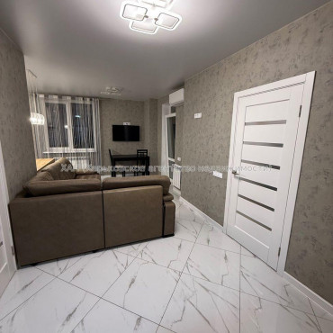 Продам квартиру, Зерновая ул. , 1 кім., 48 м², евроремонт 