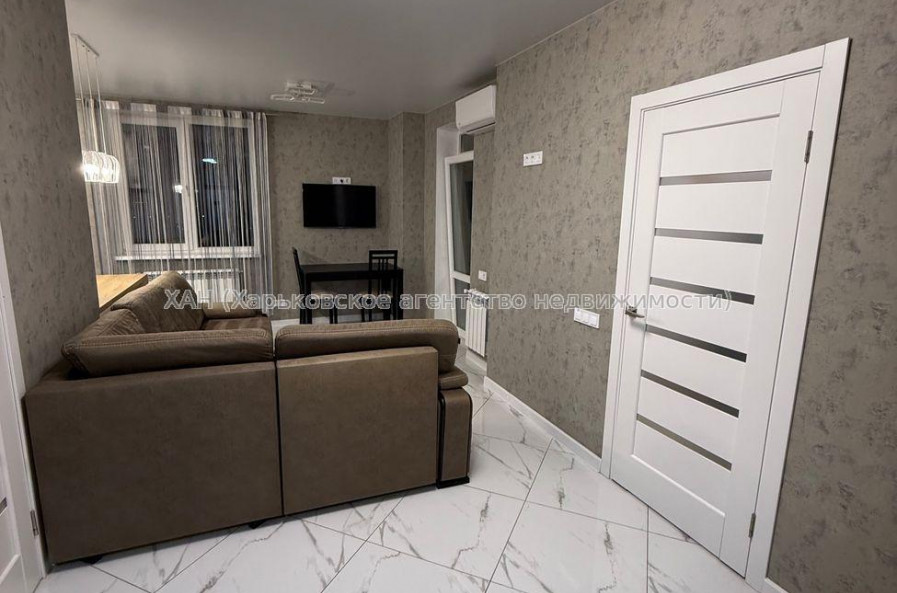 Продам квартиру, Зерновая ул. , 1 кім., 48 м², евроремонт 