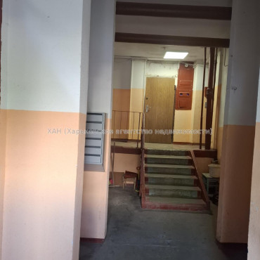 Продам квартиру, Валентиновская ул. , 3  ком., 65 м², косметический ремонт 