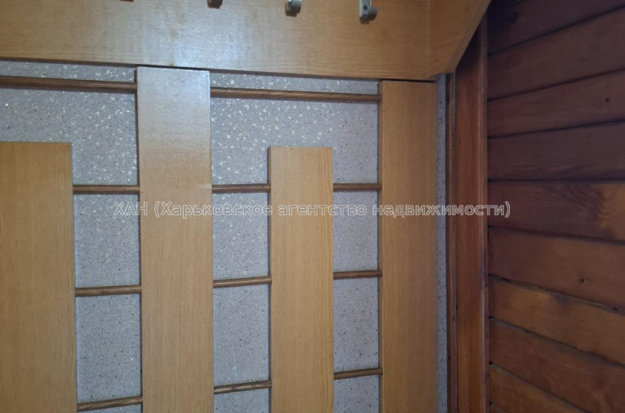 Продам квартиру, Валентиновская ул. , 3  ком., 65 м², косметический ремонт 