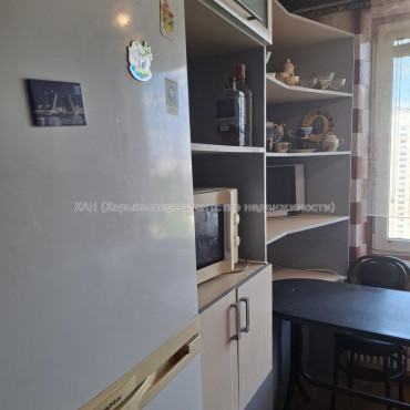 Продам квартиру, Валентиновская ул. , 3  ком., 65 м², косметический ремонт 