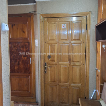 Продам квартиру, Валентиновская ул. , 3  ком., 65 м², косметический ремонт 