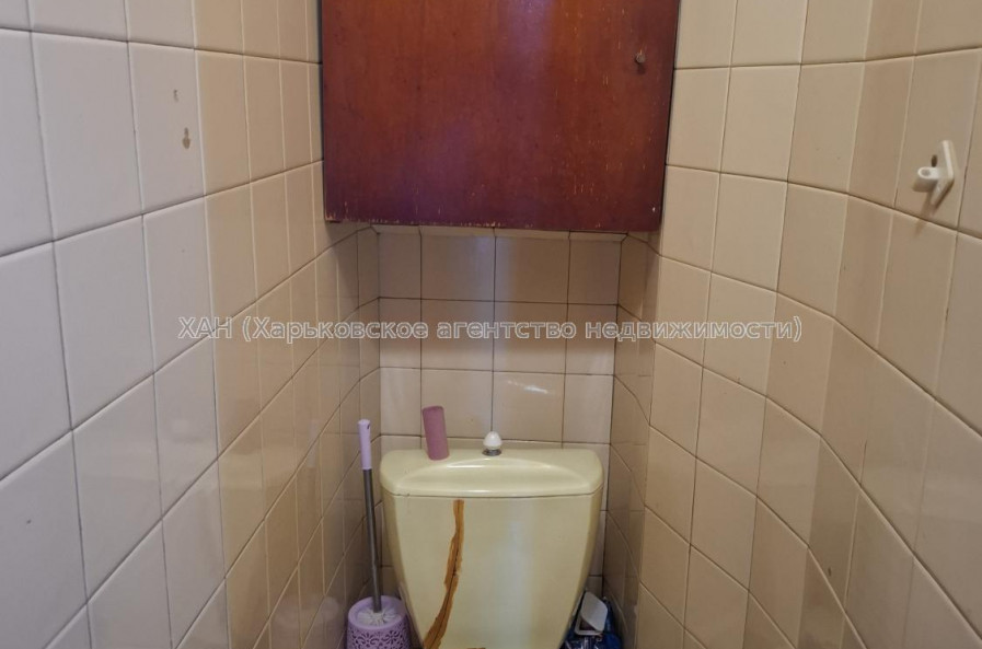 Продам квартиру, Валентиновская ул. , 3  ком., 65 м², косметический ремонт 