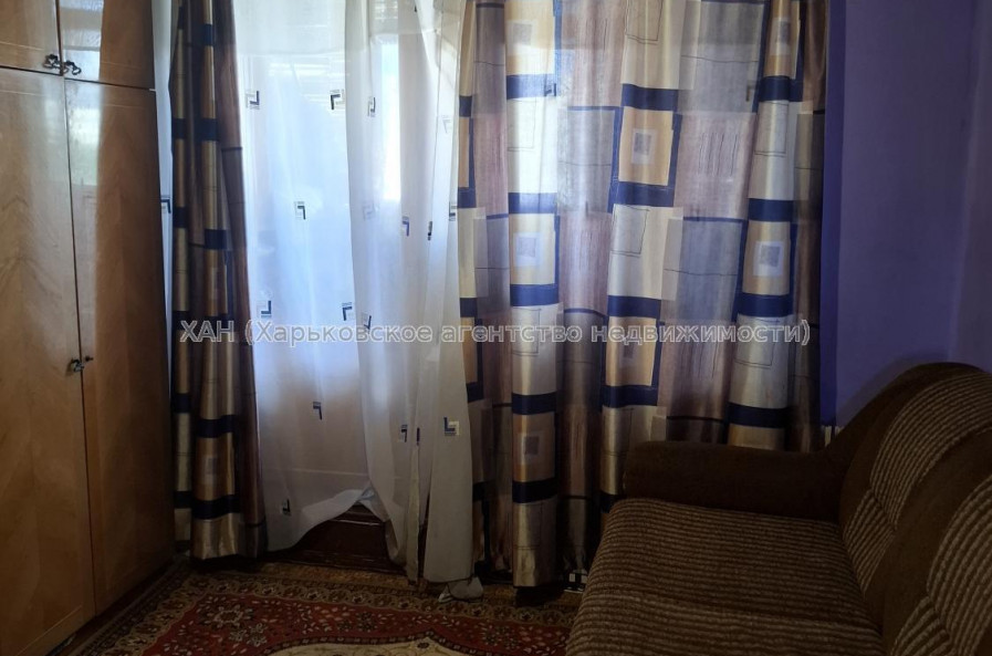 Продам квартиру, Валентиновская ул. , 3  ком., 65 м², косметический ремонт 