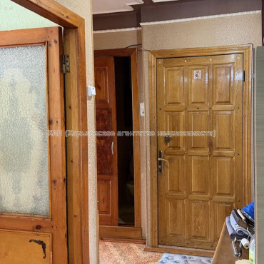 Продам квартиру, Валентиновская ул. , 3  ком., 65 м², косметический ремонт 