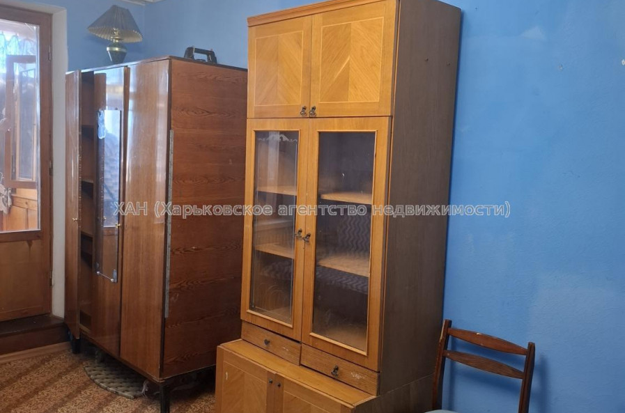 Продам квартиру, Валентиновская ул. , 3  ком., 65 м², косметический ремонт 