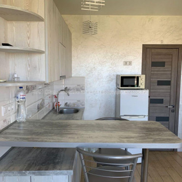 Продам квартиру, Ковалевская ул. , 1  ком., 24 м², капитальный ремонт 