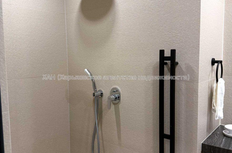 Продам квартиру, Людвига Свободы просп. , 1  ком., 33 м², евроремонт 